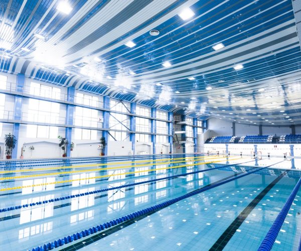 photo-piscine-interieure-moderne